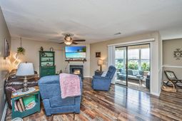 501 Greenmeadow Drive photo 4