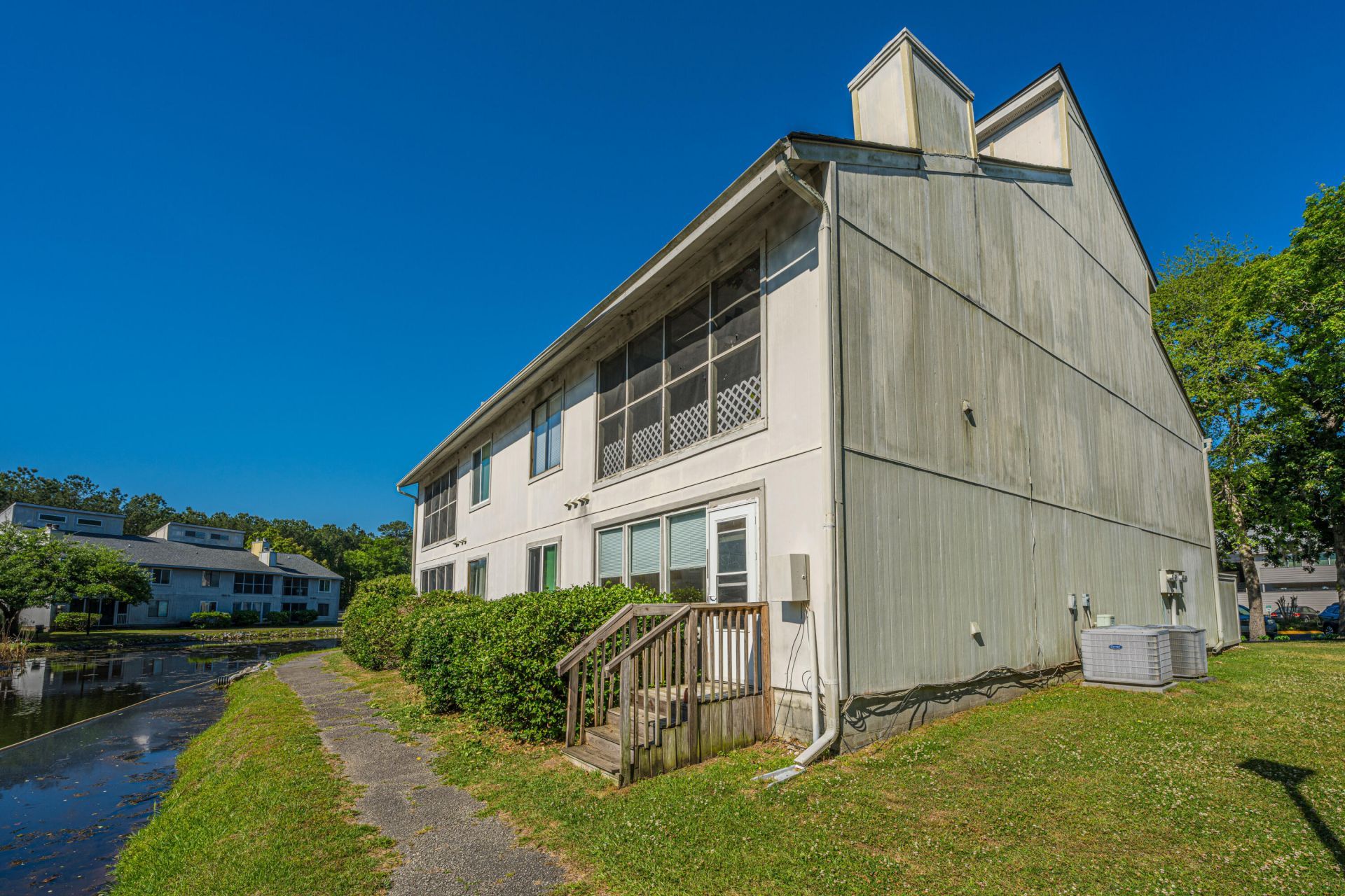 501 Greenmeadow Drive Photo 33