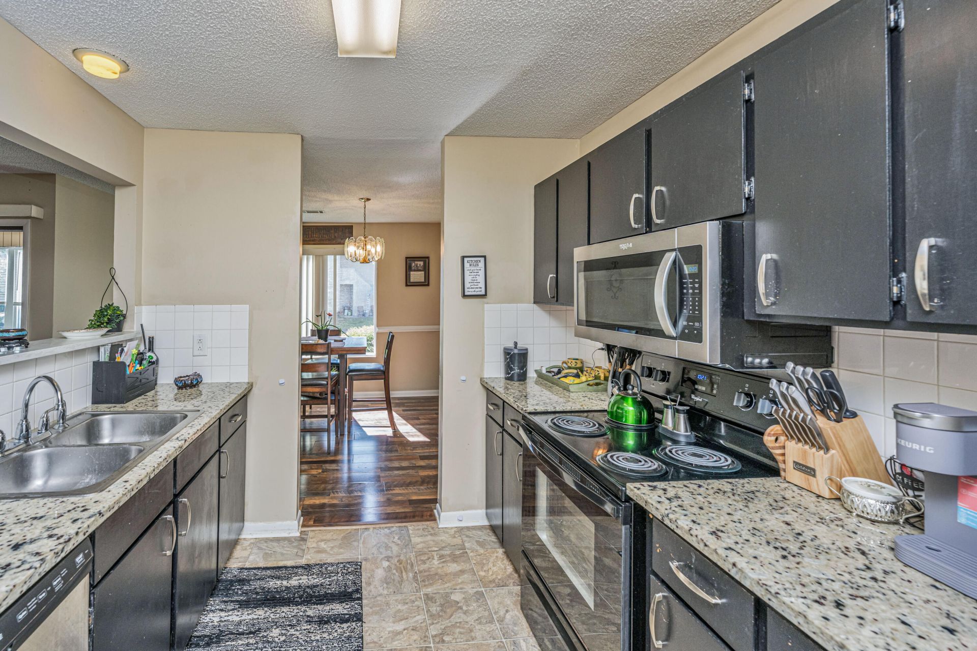 501 Greenmeadow Drive Photo 4