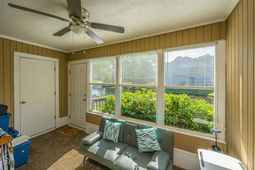 501 Greenmeadow Drive photo 4