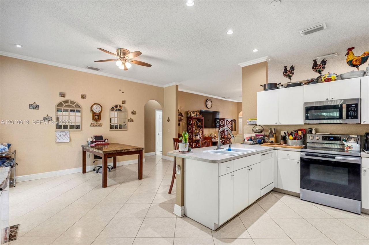 3090 SE 7th Pl, Homestead, FL 33033 Photo