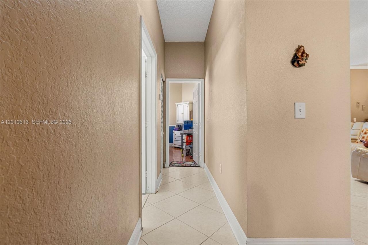 3090 SE 7th Pl, Homestead, FL 33033 Photo