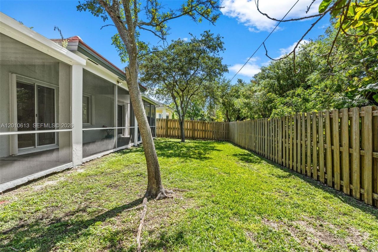 3090 SE 7th Pl, Homestead, FL 33033 Photo
