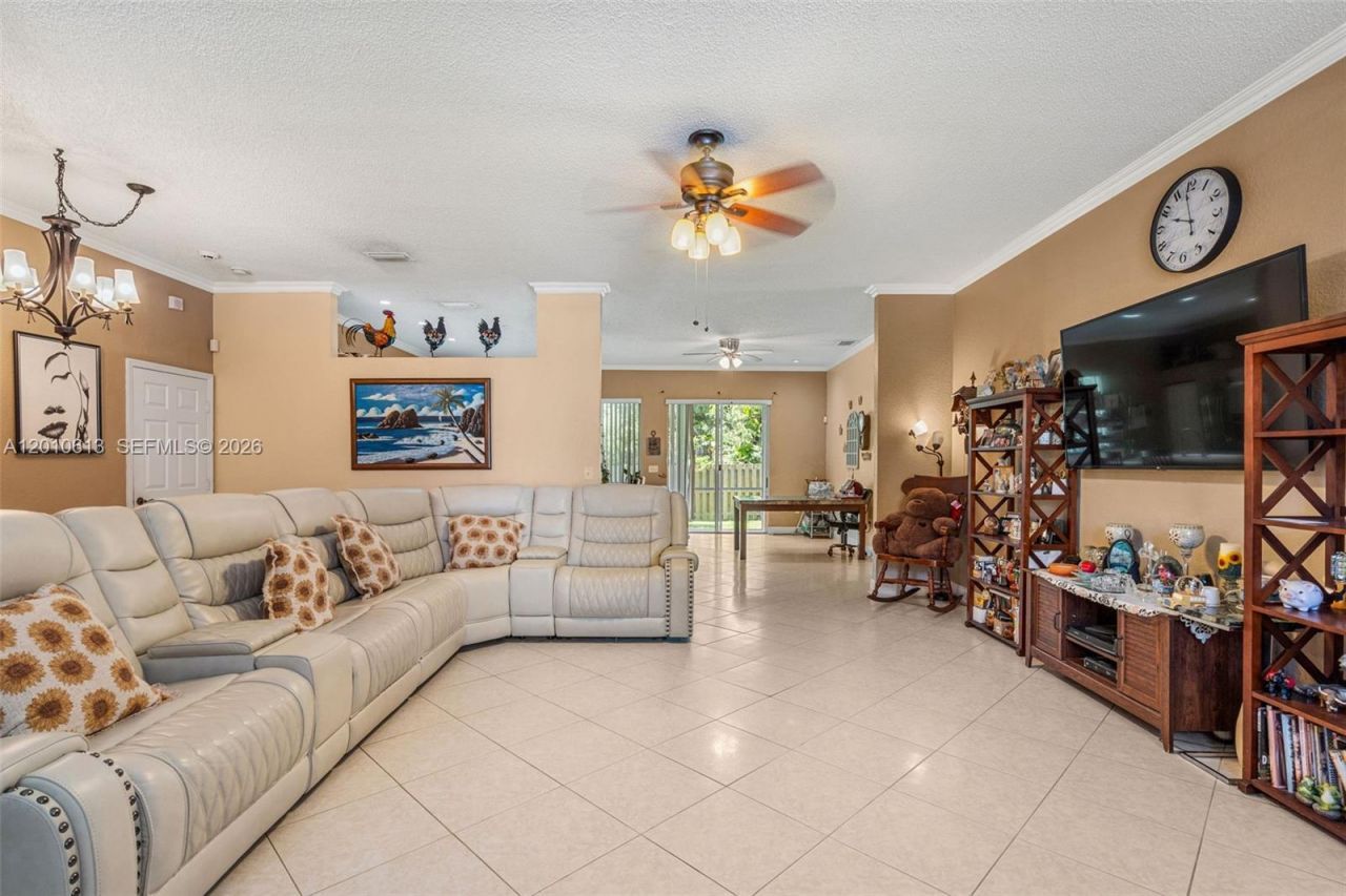 3090 SE 7th Pl, Homestead, FL 33033 Photo