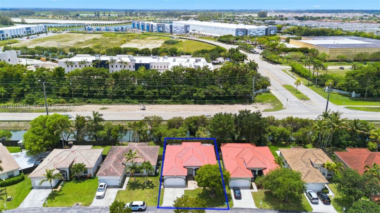 3090 SE 7th Pl, Homestead, FL 33033 Photo