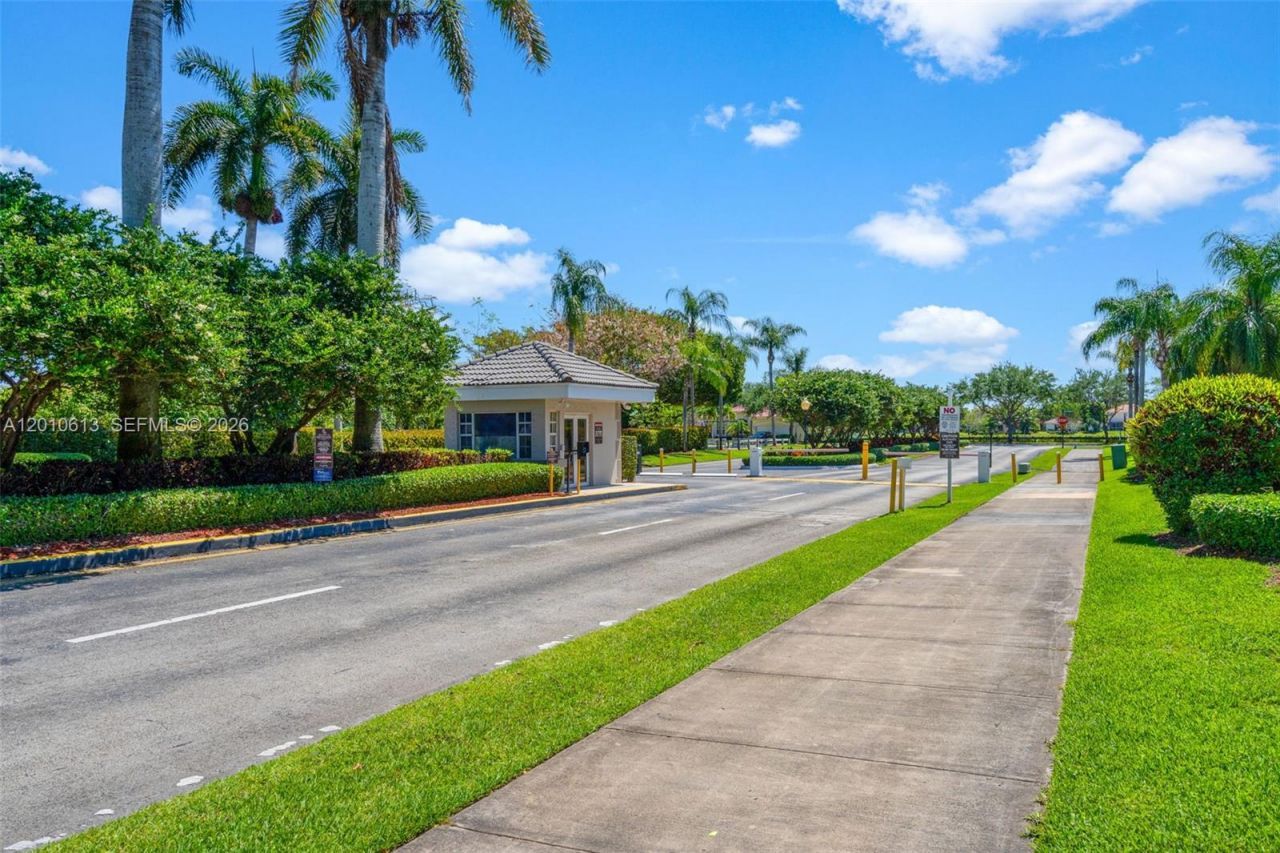 3090 SE 7th Pl, Homestead, FL 33033 Photo