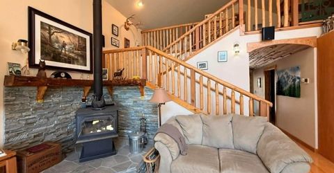 93 Juniper Road, Chilcoot, CA 00000 Photo