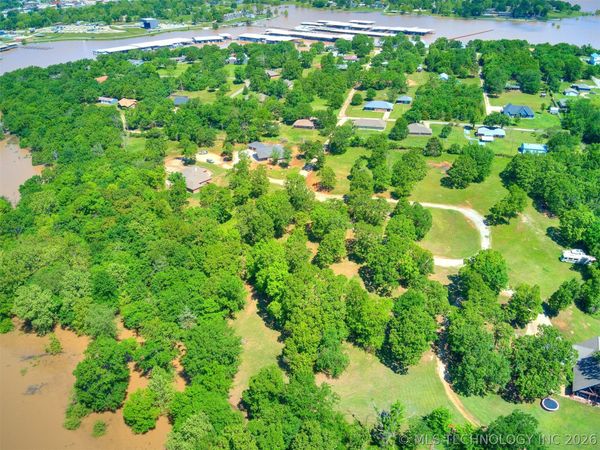 8 E 1200 , Eufaula, OK 74432