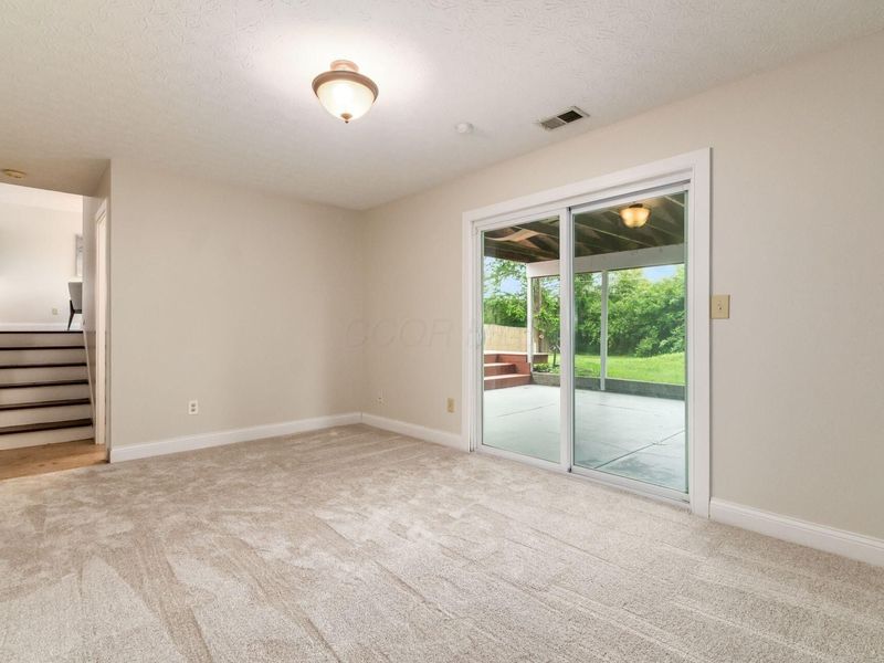 315 Denison Avenue, Columbus, OH 43230 Photo 30