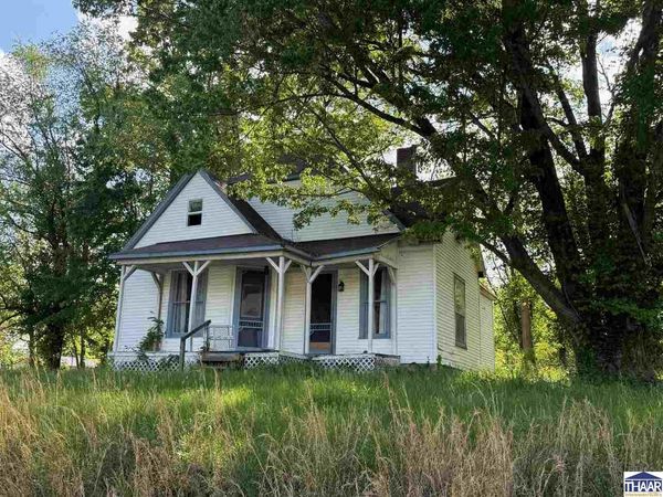 126 N Warren St, Shelburn, IN 47879