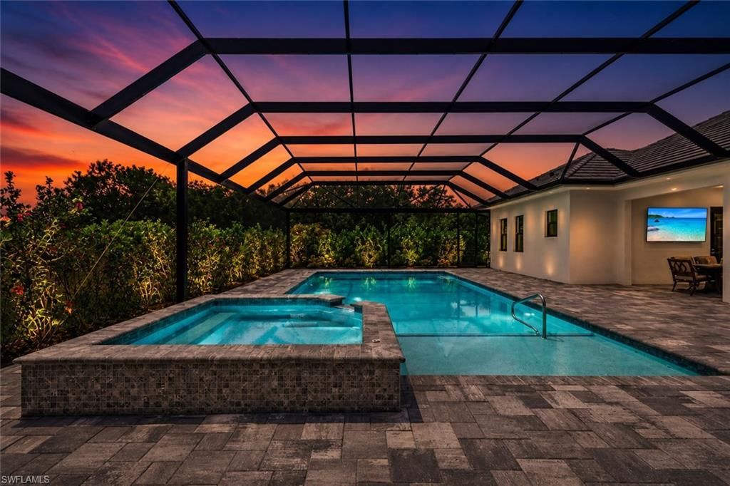 9974 Winterview Dr, Naples, FL 34109 Photo