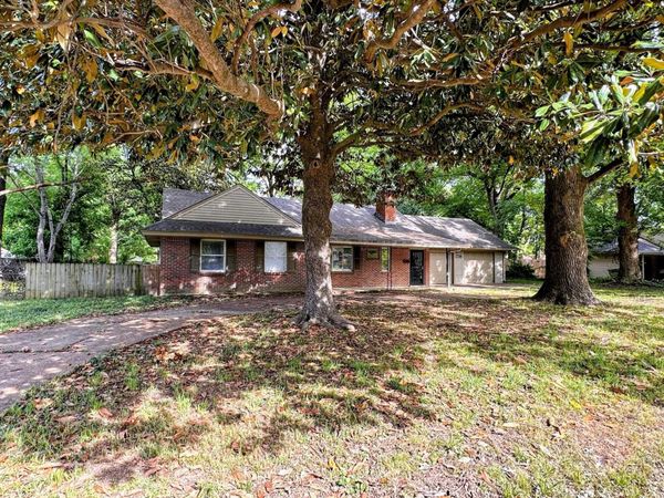 7786 SHAMROCK RD, Millington, TN 38053