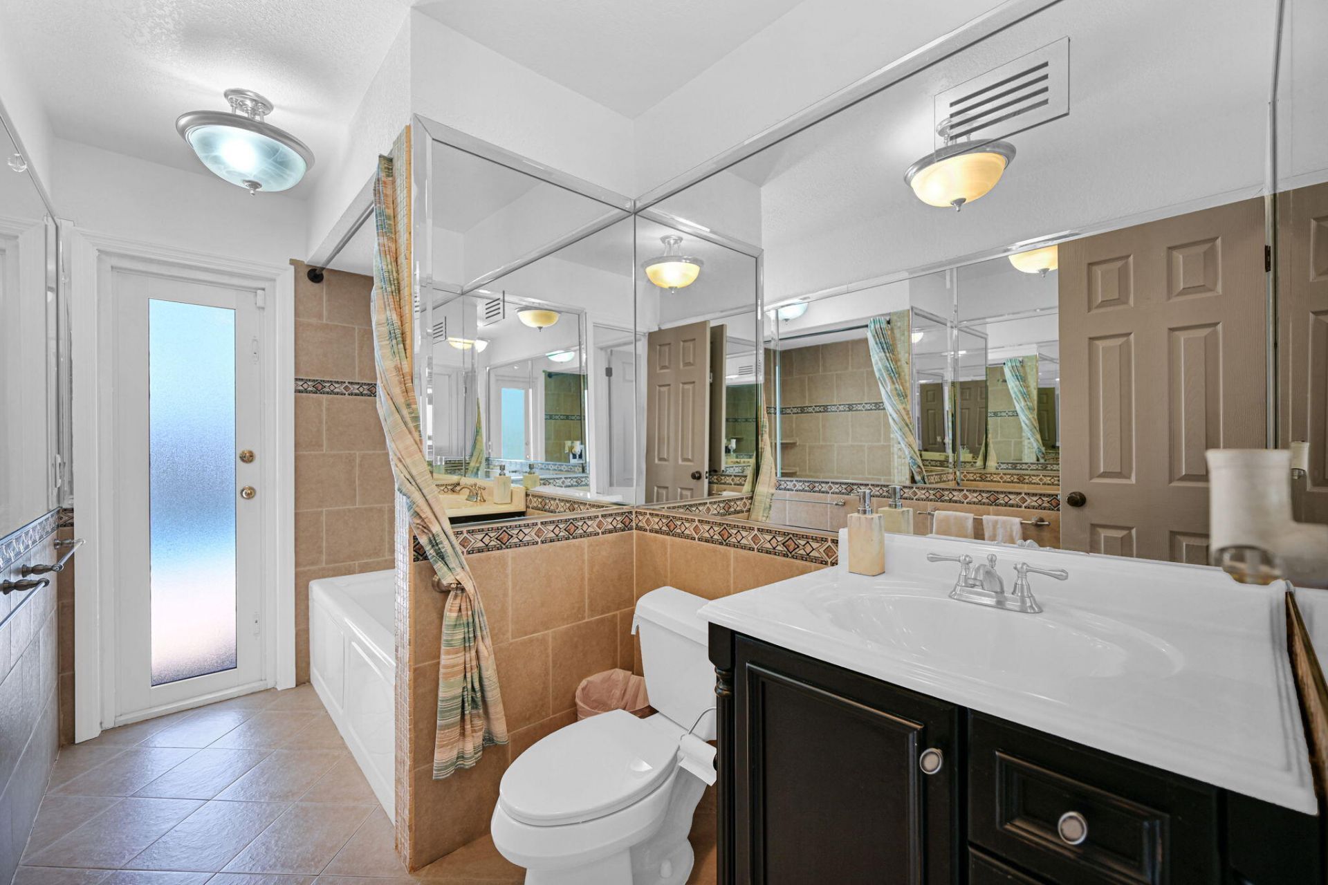 11600 NW 30th Place, Sunrise, FL 33323 Photo