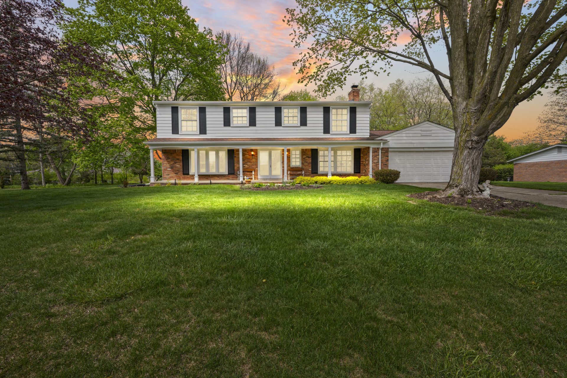 19168 Chelton Drive, Beverly Hills, MI 48025 Main Photo