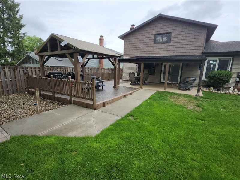 7680 ALDERSYDE Drive, Middleburg Heights, OH 44130 Photo 9