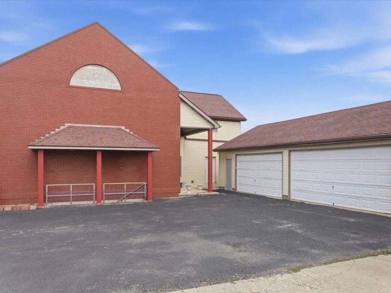 718 E Wayne Street, Celina, OH 45822 Photo 5