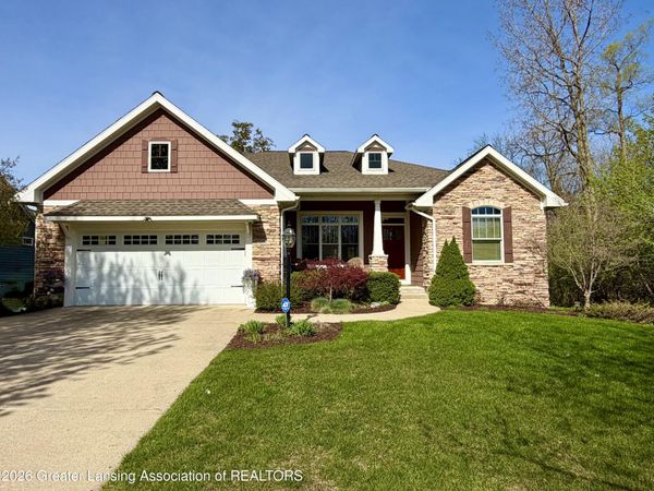 6271 Fenwick Court, East Lansing, MI 48823