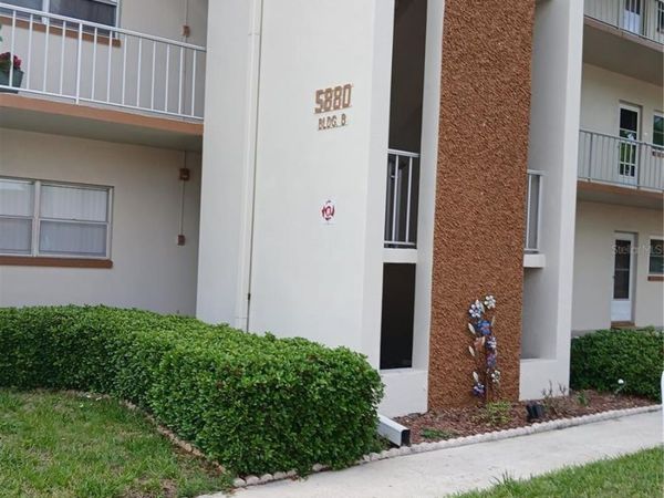 5880 38TH AVENUE N, Unit 304, ST PETERSBURG, FL 33710