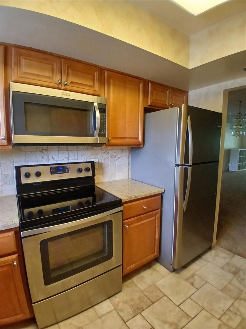 5880 38th Avenue N, Unit 304, Saint Petersburg, FL 33710 Photo