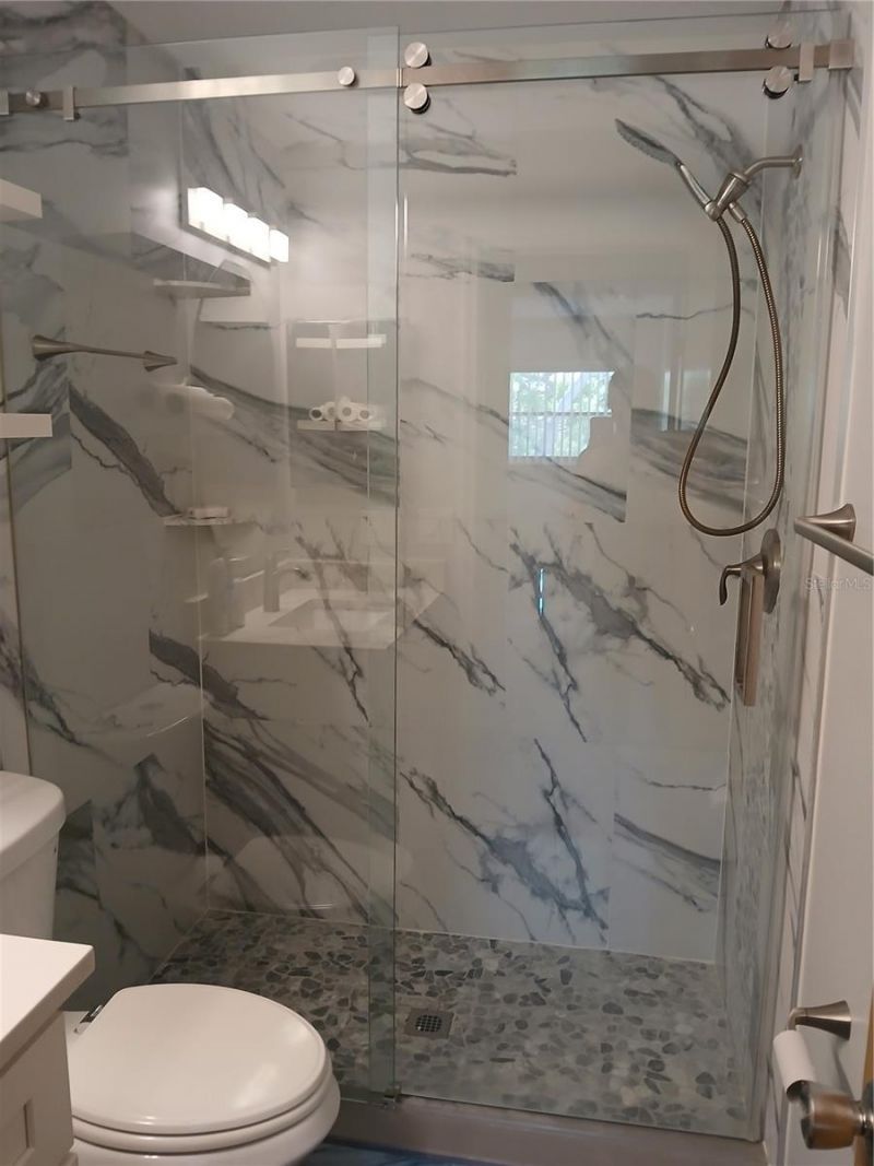 5880 38th Avenue N, Unit 304, Saint Petersburg, FL 33710 Photo