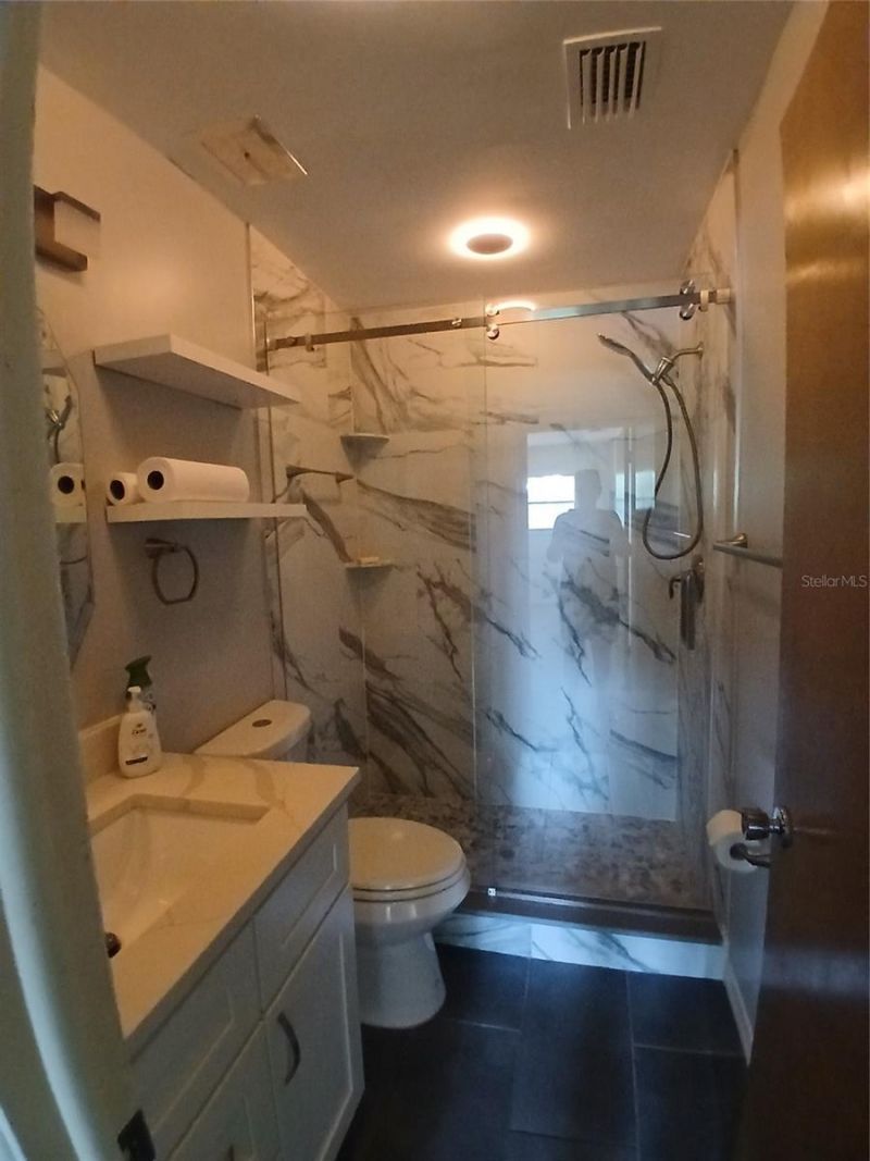 5880 38th Avenue N, Unit 304, Saint Petersburg, FL 33710 Photo