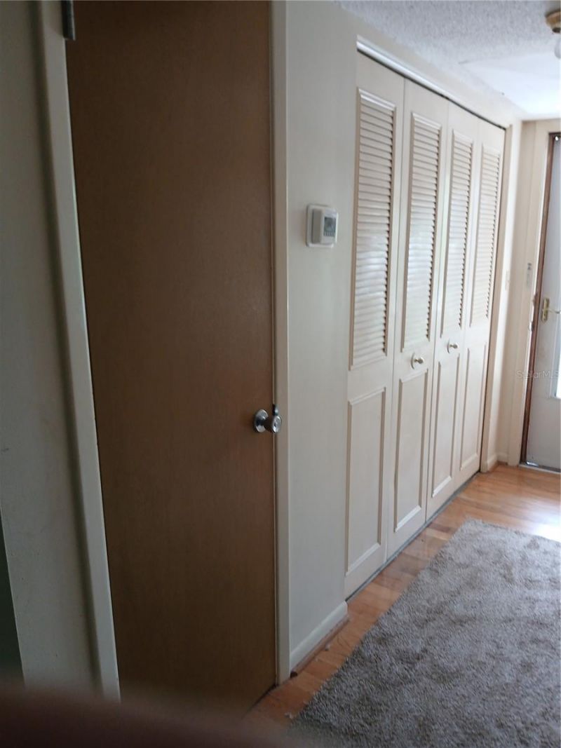 5880 38th Avenue N, Unit 304, Saint Petersburg, FL 33710 Photo