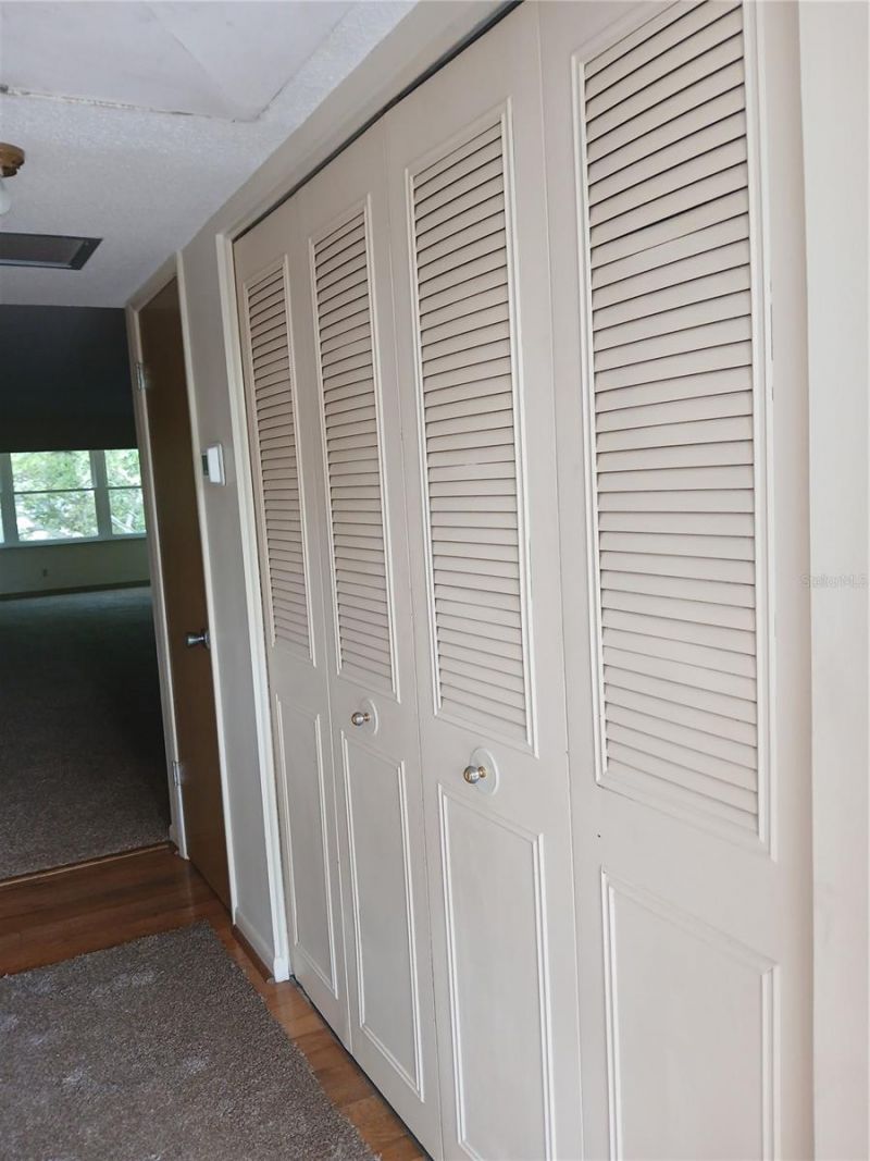 5880 38th Avenue N, Unit 304, Saint Petersburg, FL 33710 Photo