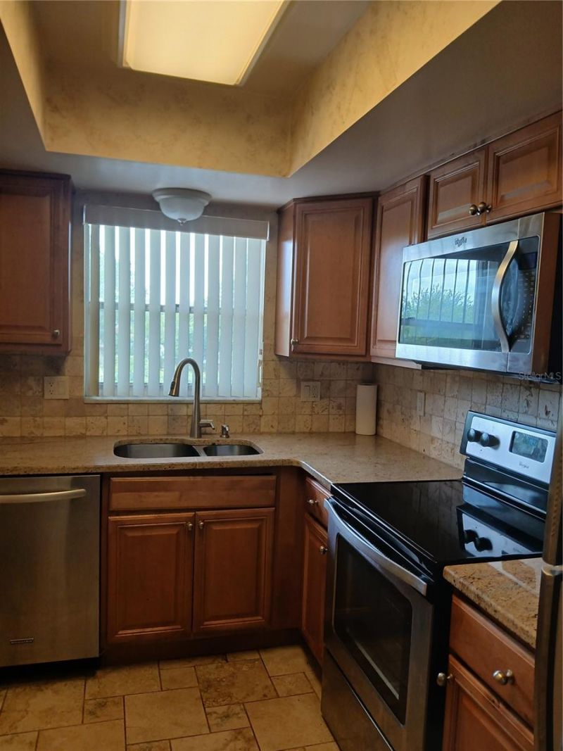 5880 38th Avenue N, Unit 304, Saint Petersburg, FL 33710 Photo