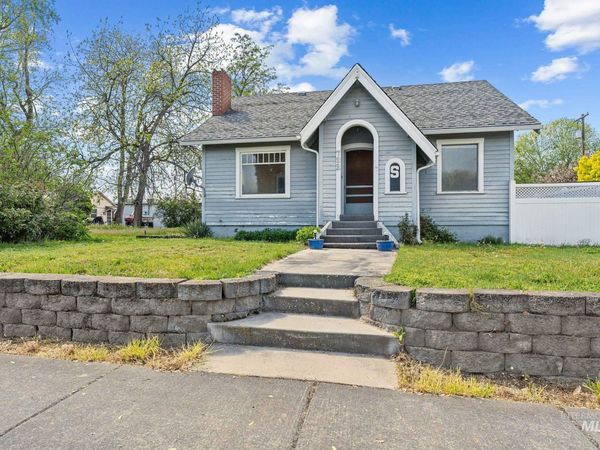 732 4th Street, Clarkston, WA 99403