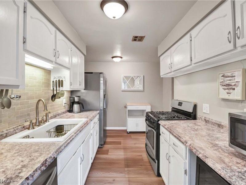 12900 Lake Avenue, Unit 314, Lakewood, OH 44107 Photo 13