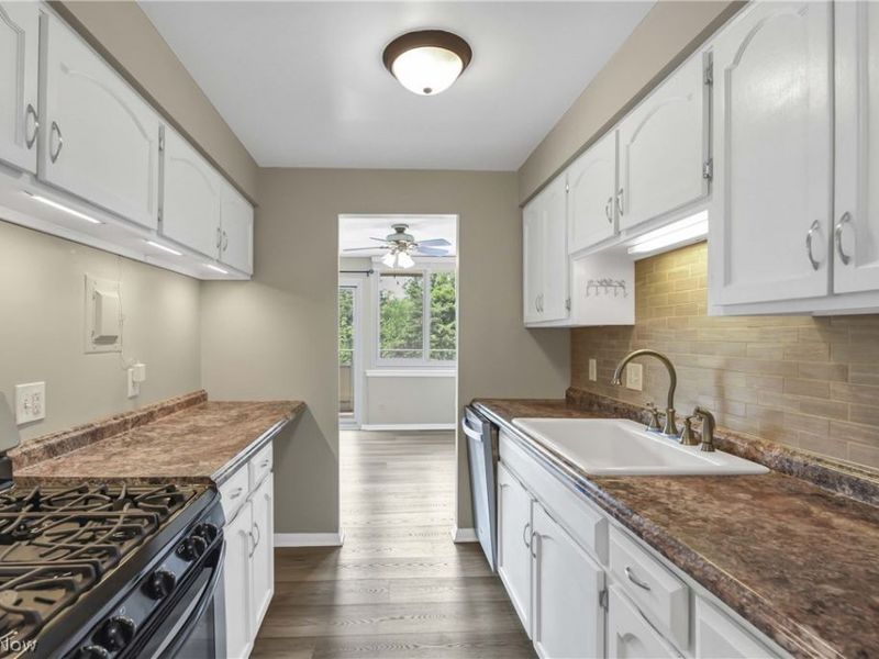 12900 Lake Avenue, Unit 314, Lakewood, OH 44107 Photo 17