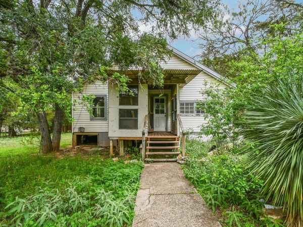 116 Hart LN, Cedar Creek, TX 78612