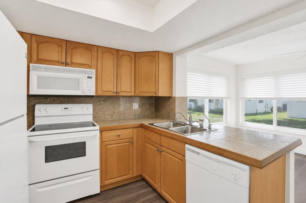 1045 NW 73rd Avenue, Margate, FL 33063 Photo