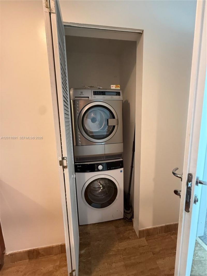 300 S Biscayne Blvd, Unit T-2903, Miami, FL 33131 Photo