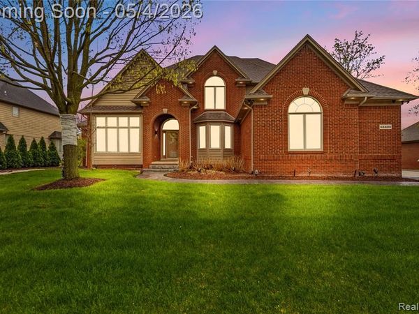 55405 Whitney Drive, Shelby Twp, MI 48315