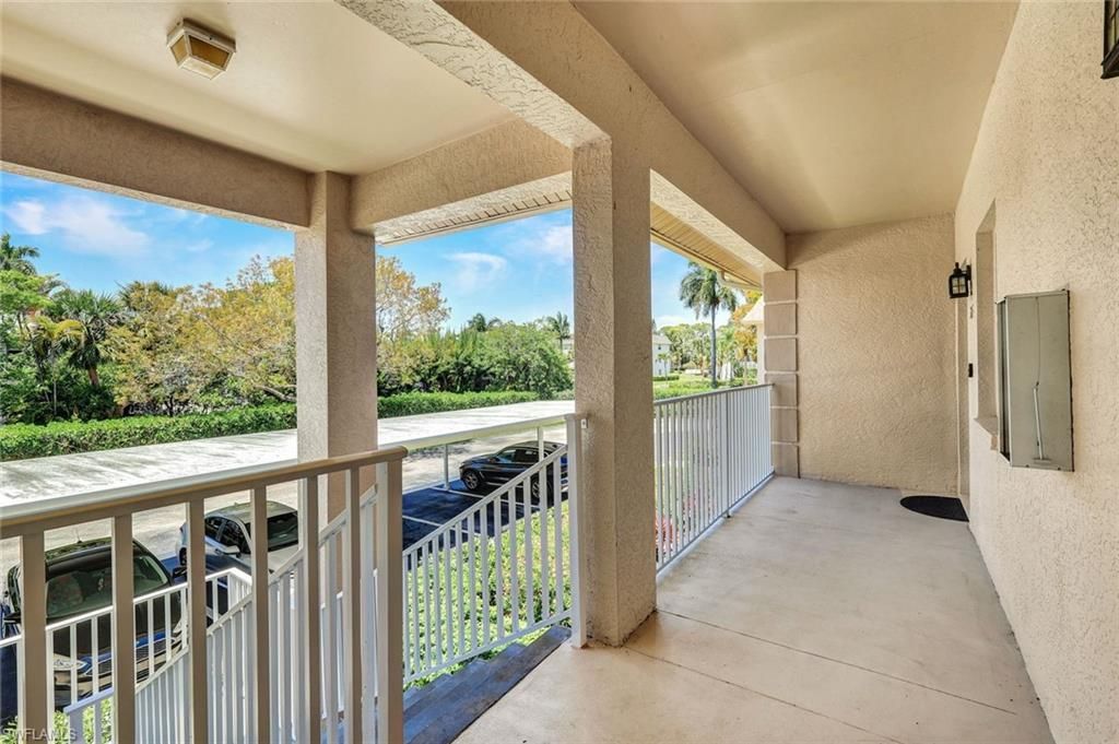 326 Bradstrom Cir , Unit 204F, Naples, FL 34113 Photo