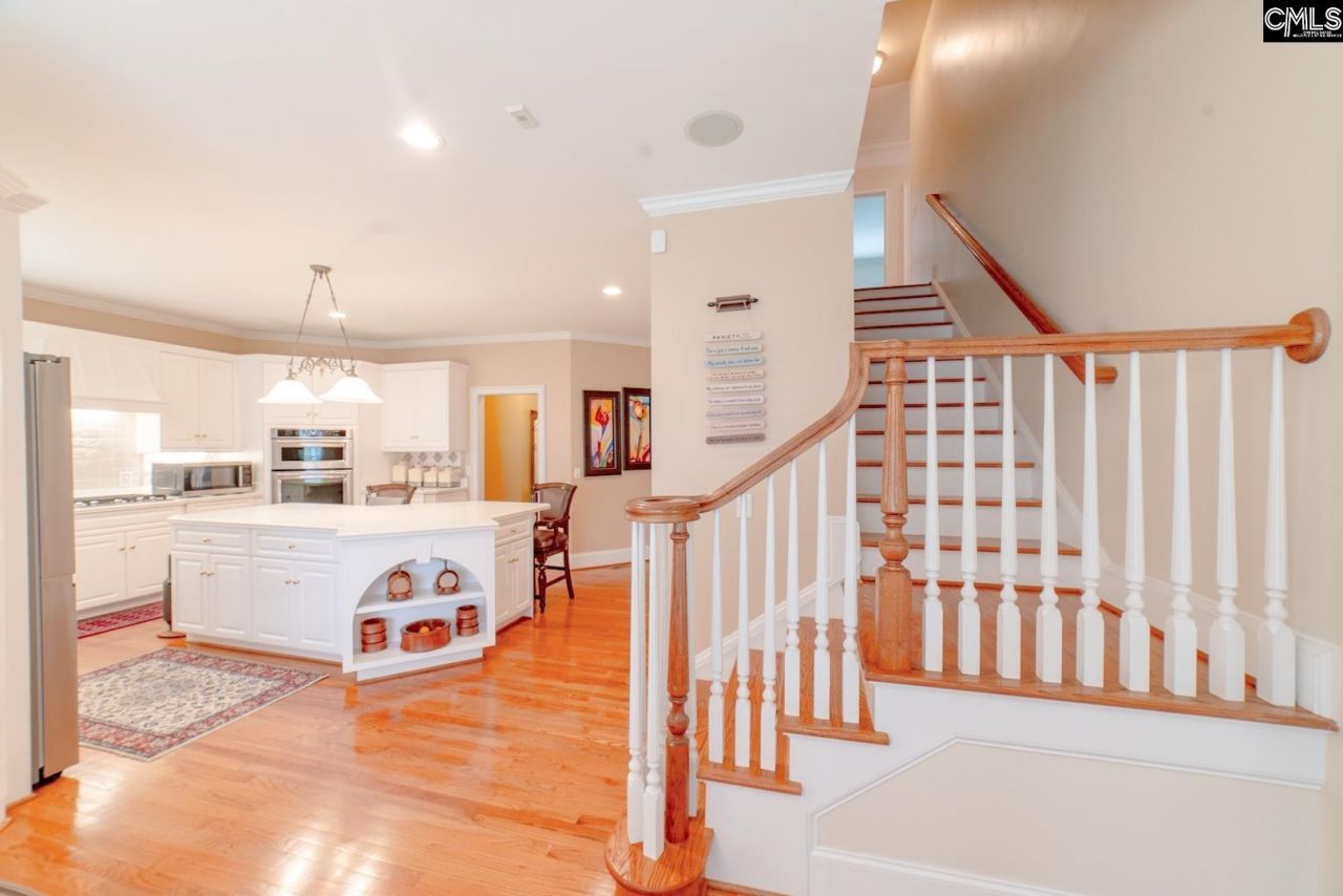 204 Ascot Glen Road Photo 32