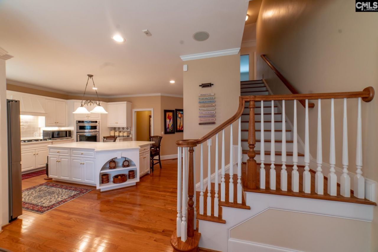204 Ascot Glen Road Photo 37