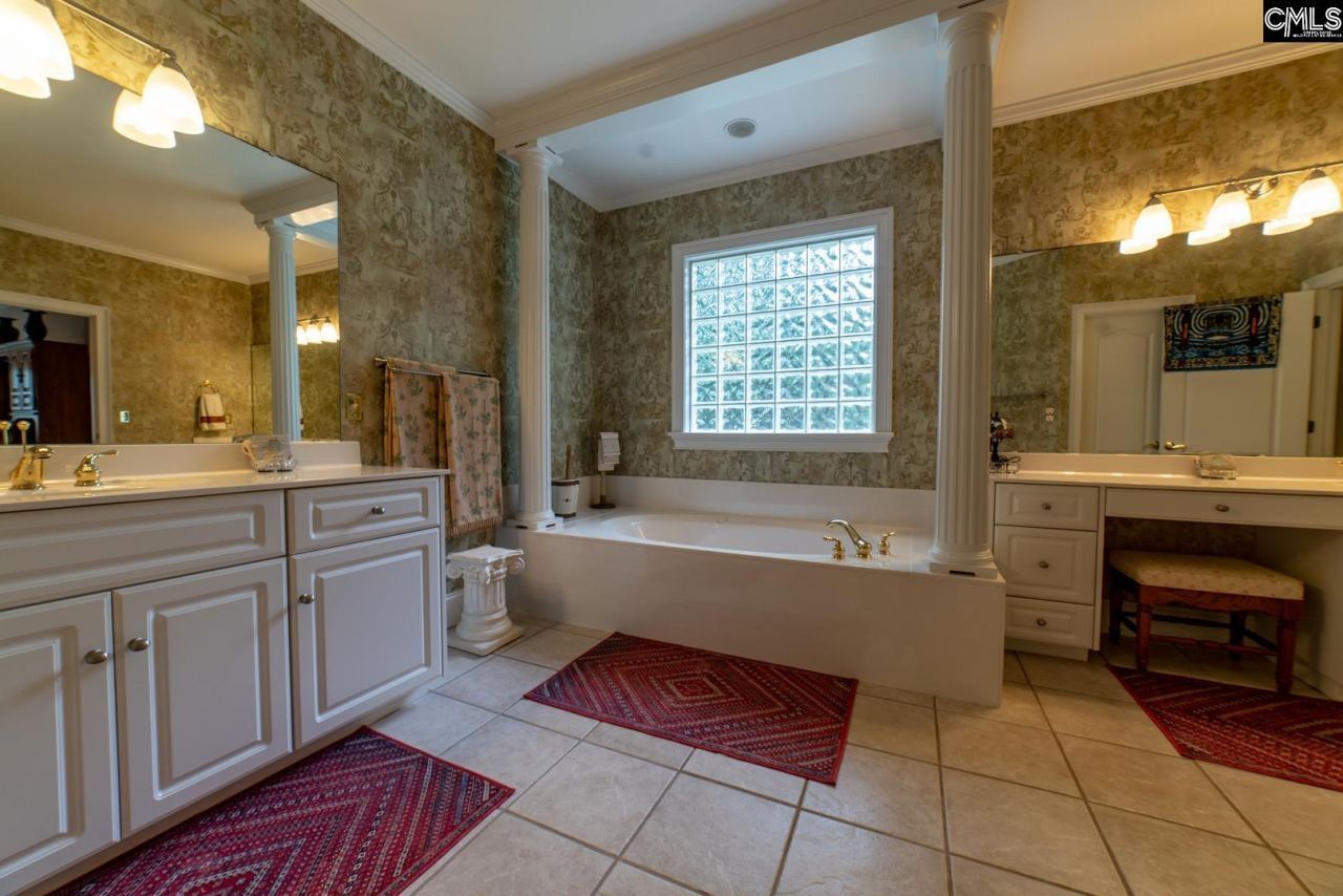 204 Ascot Glen Road Photo 56