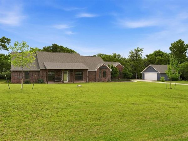 10000 Hunters Way, Edmond, OK 73034