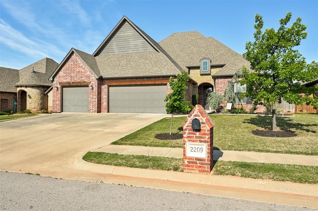 2209 Bretton Lane, Edmond, OK 73012 Main Photo