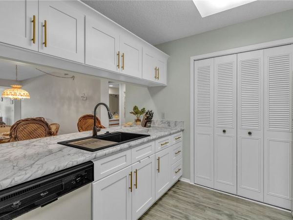 29 Plantation Drive, Unit 203, Vero Beach, FL 32966