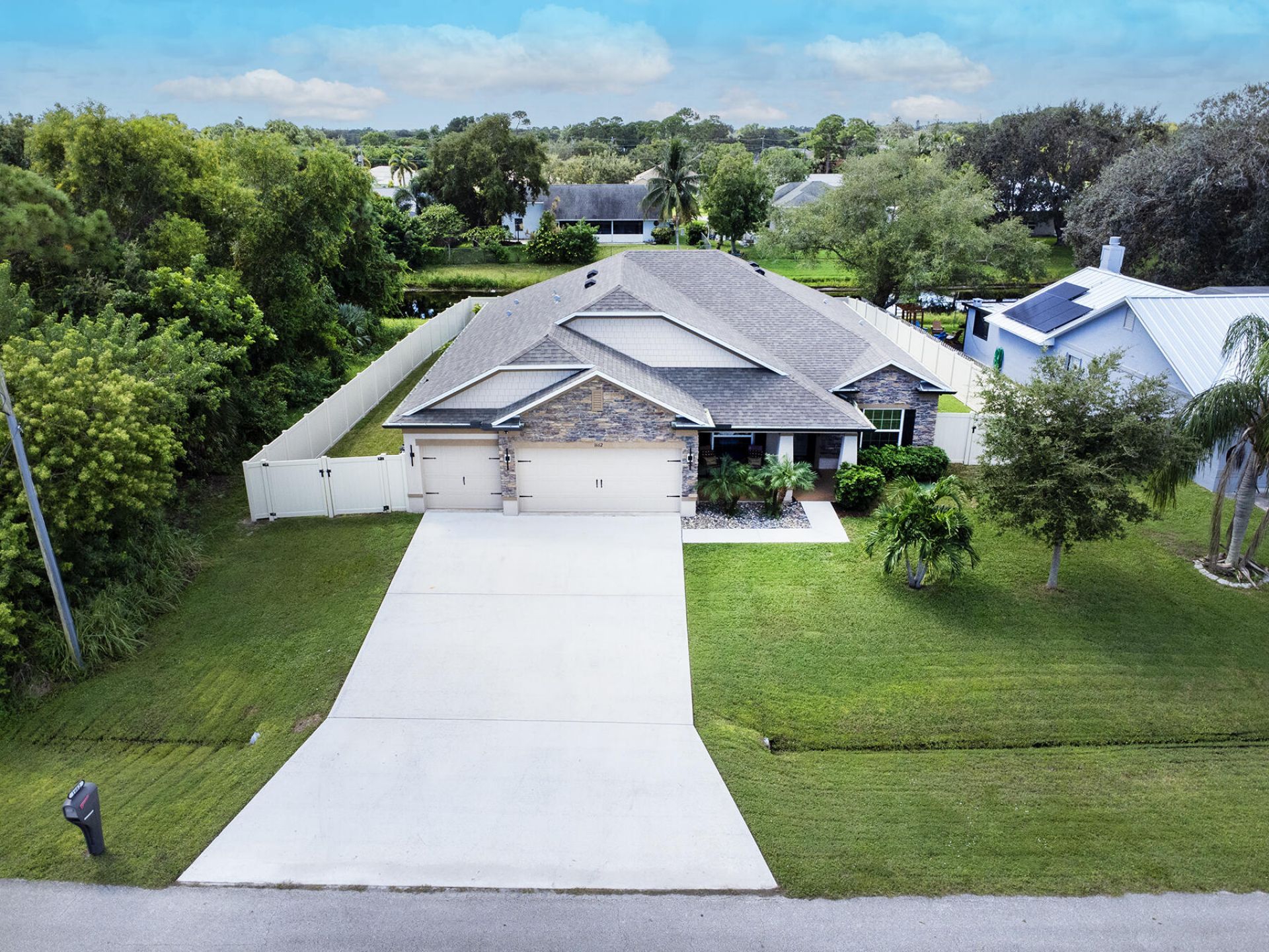 1662 SE North Blackwell Drive, Port Saint Lucie, FL 34952 Photo