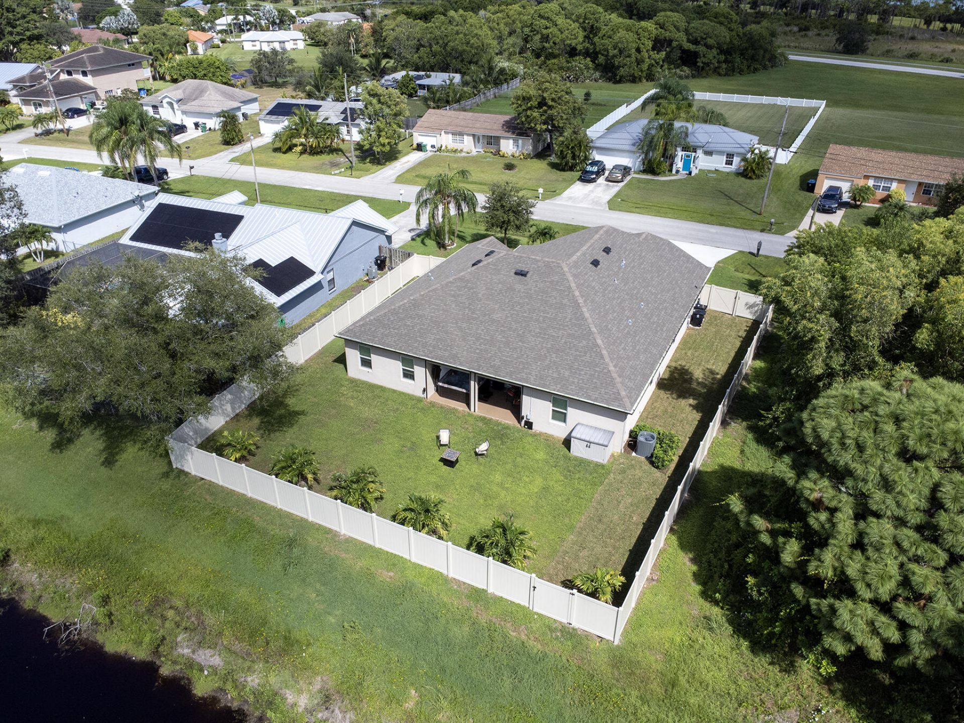 1662 SE North Blackwell Drive, Port Saint Lucie, FL 34952 Photo