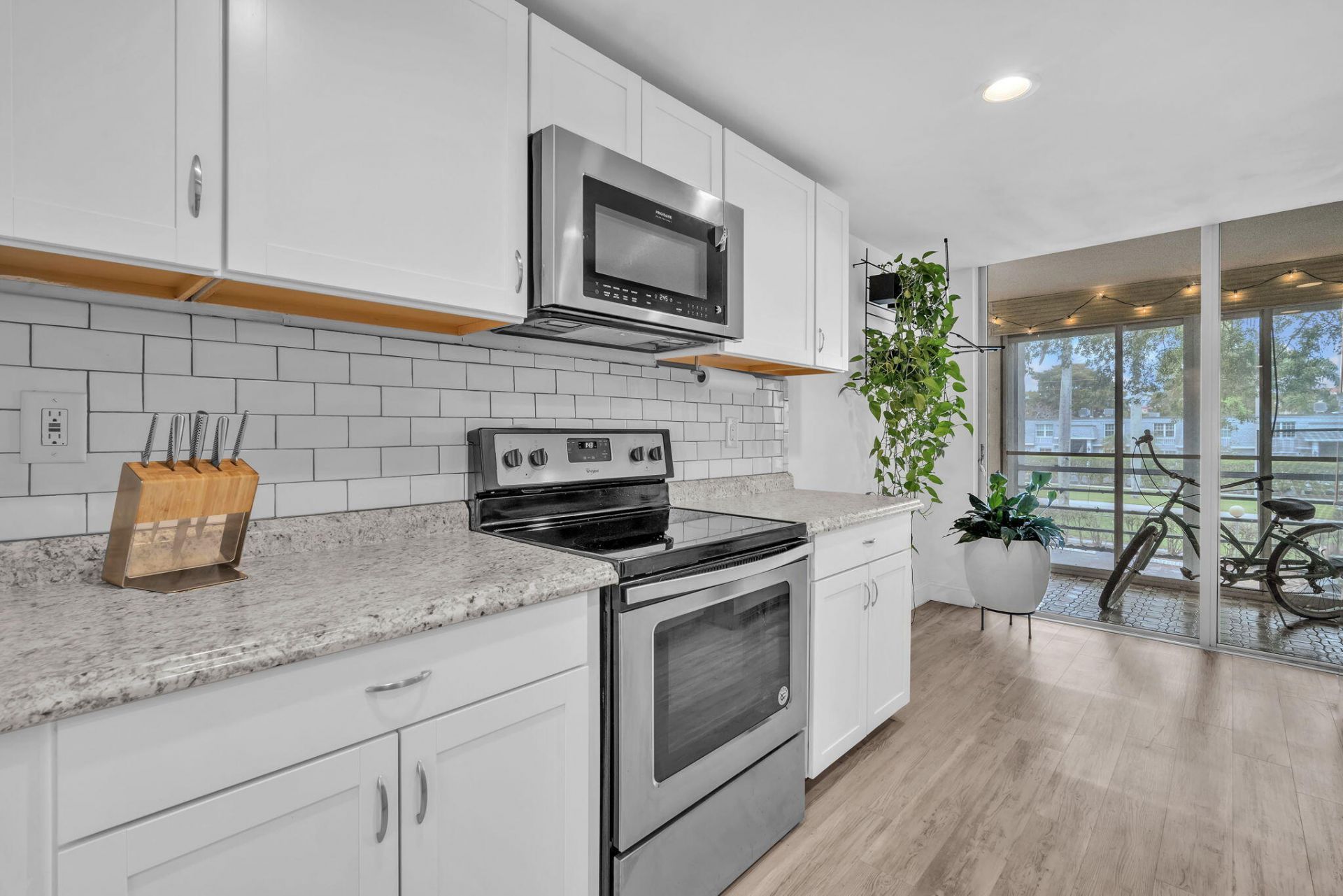 6921 Cypress Road, Unit Apt B19, Plantation, FL 33317 Photo