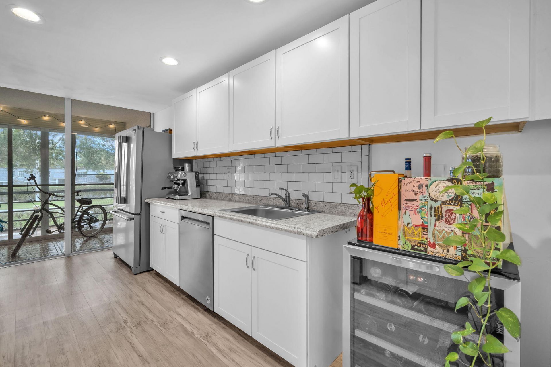6921 Cypress Road, Unit Apt B19, Plantation, FL 33317 Photo