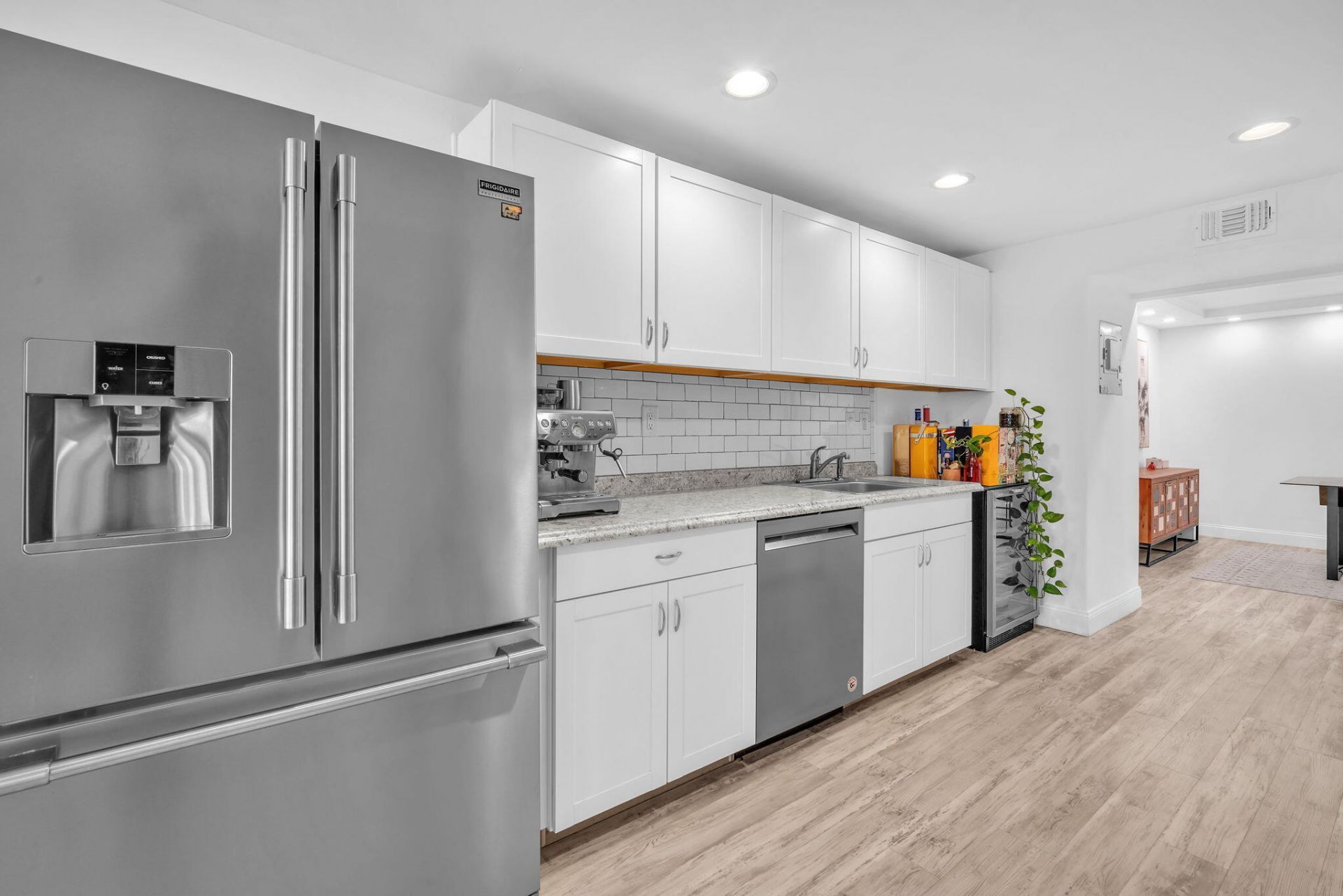 6921 Cypress Road, Unit Apt B19, Plantation, FL 33317 Photo