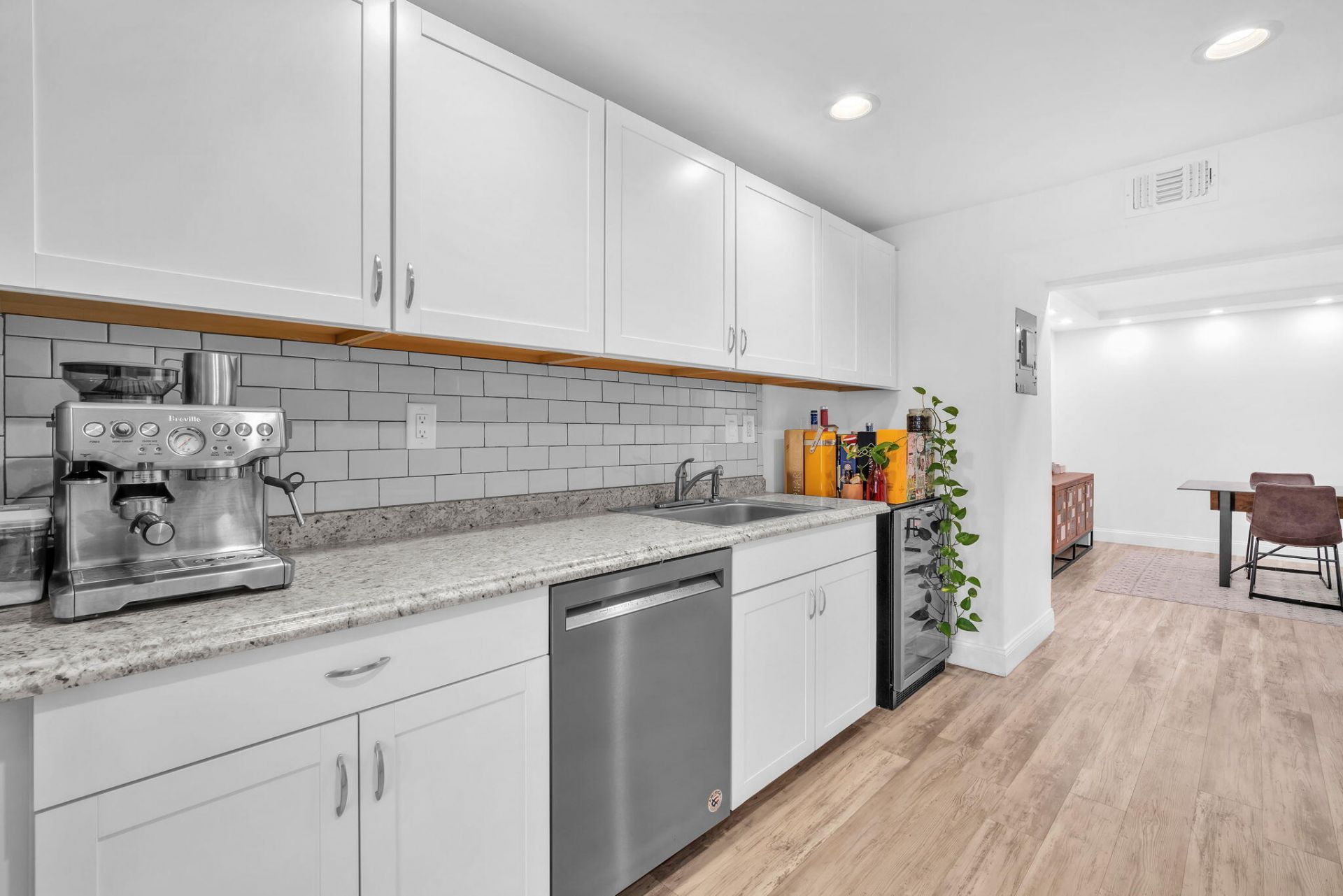6921 Cypress Road, Unit Apt B19, Plantation, FL 33317 Photo