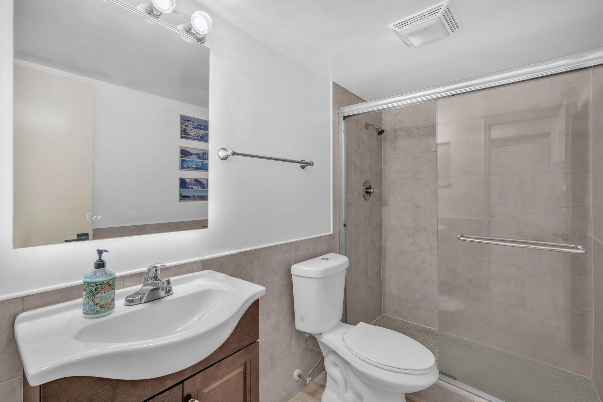 6921 Cypress Road, Unit Apt B19, Plantation, FL 33317 Photo