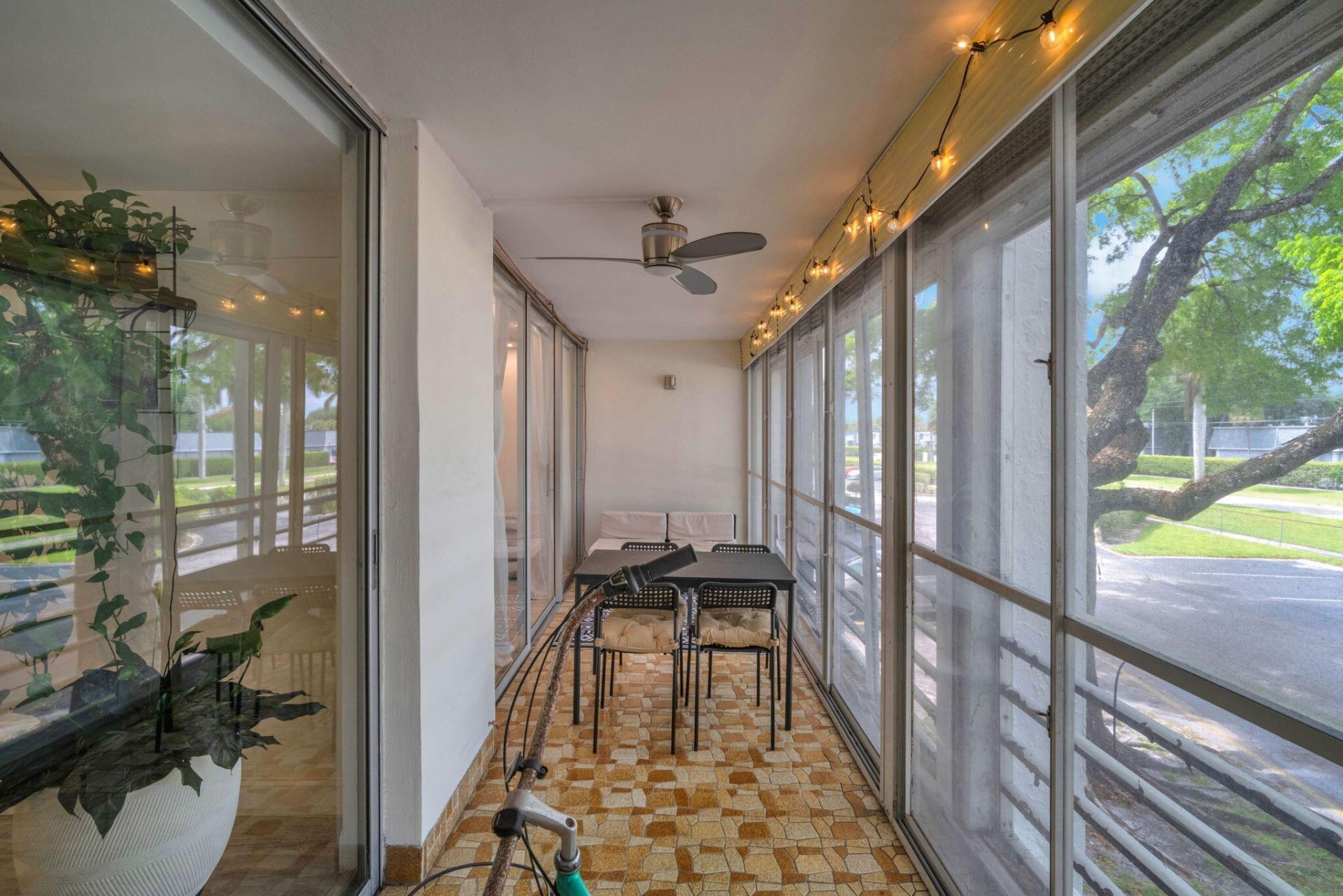 6921 Cypress Road, Unit Apt B19, Plantation, FL 33317 Photo